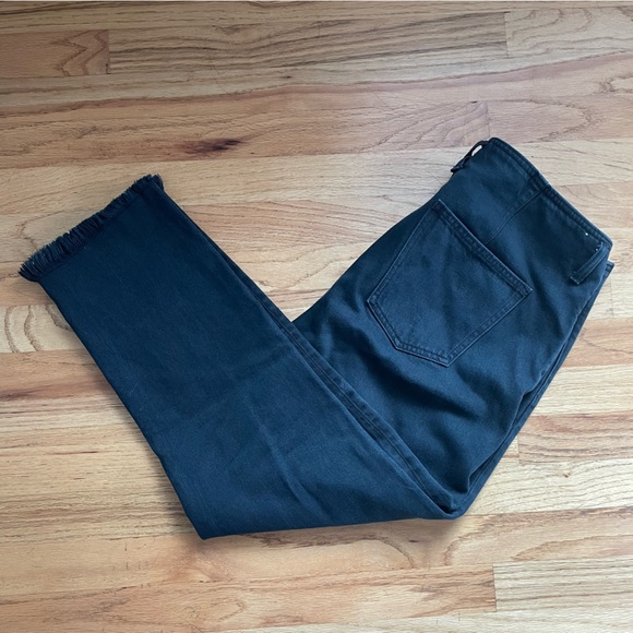 CURRENT/ELLIOTT Truby Frayed Hem Cropped Straight Jeans - Picture 5 of 10